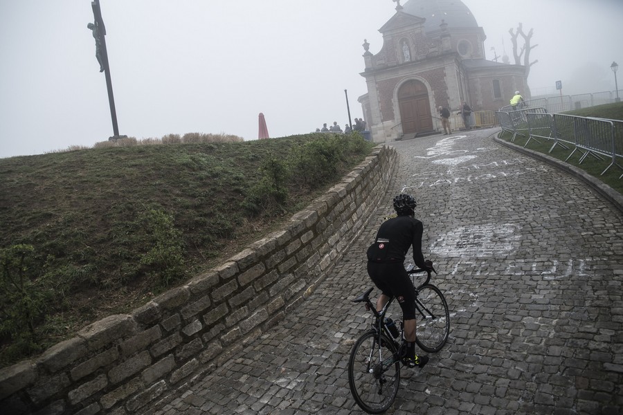 Thomson Bike Tours Tour of Flanders Paris Roubaix cobbles race gran fondo spring classics